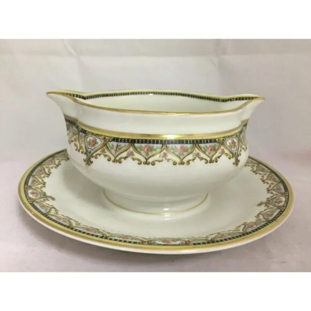 Theo Haviland France Schleiger 617b Gravy Boat w/ attached plate Limoges